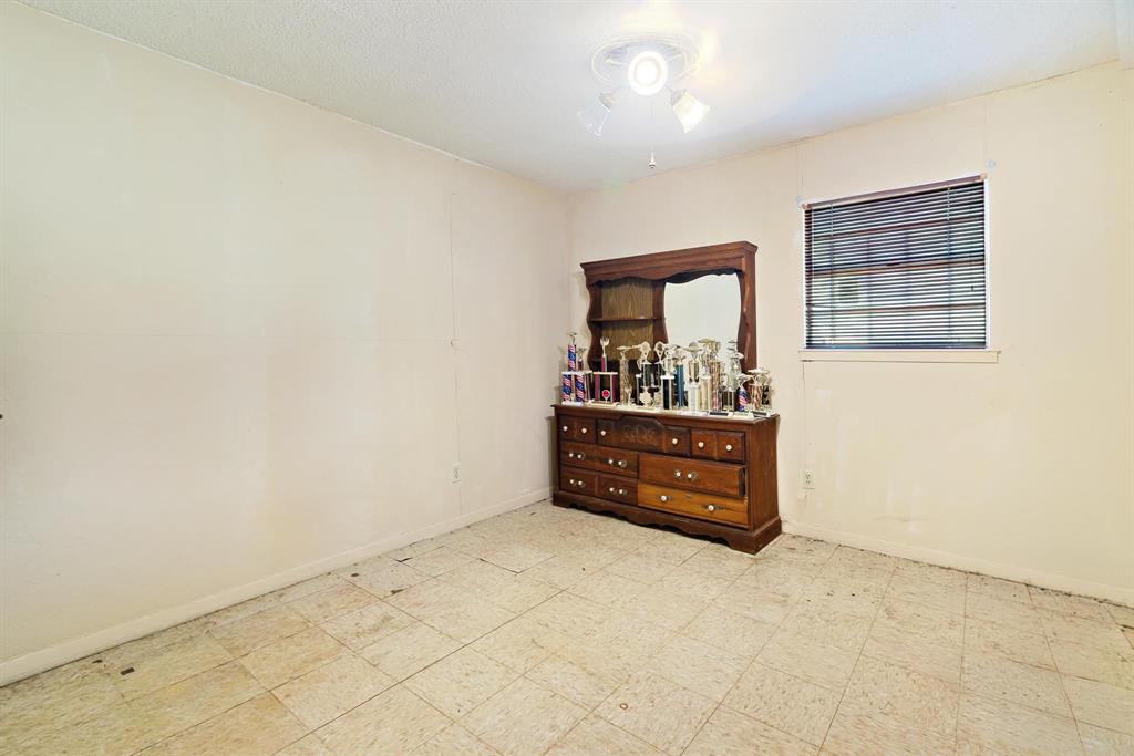202 4th Street Property Photo 13