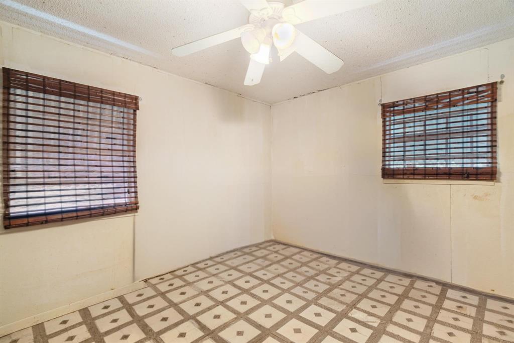 202 4th Street Property Photo 14