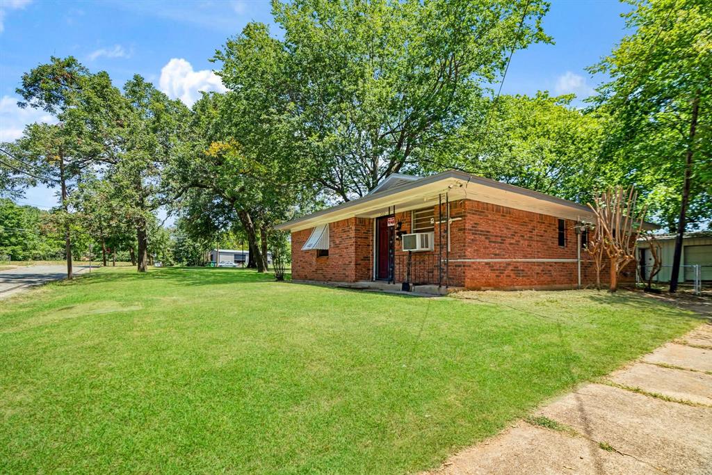 202 4th Street Property Photo 15
