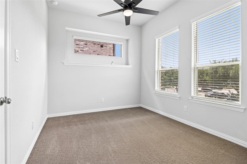 8311 Challenger Lane Property Photo 21