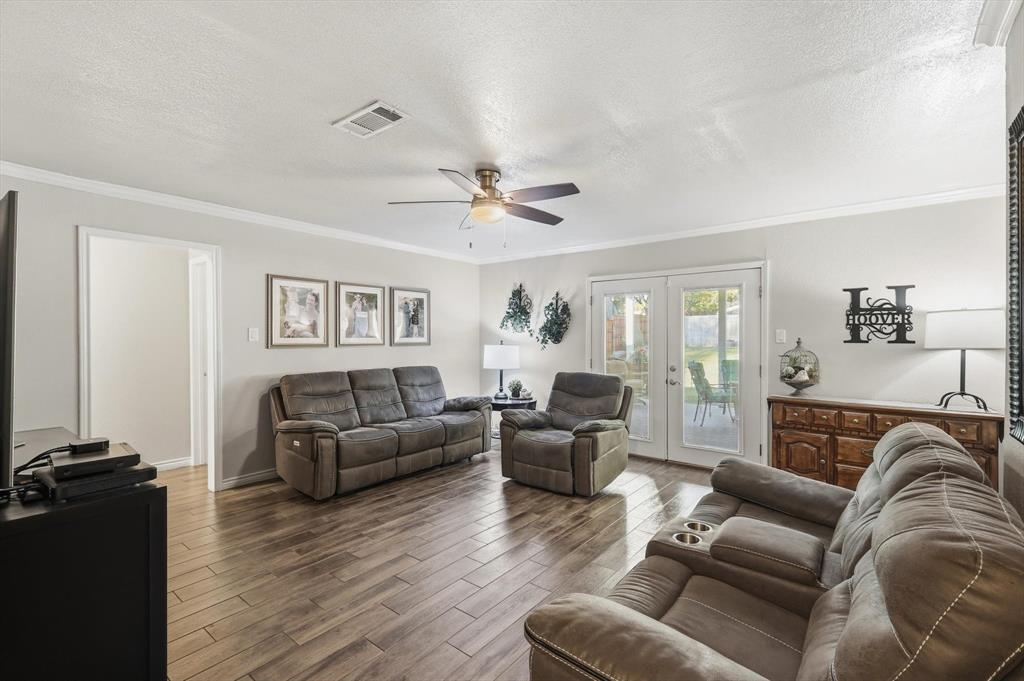6971 Cox Lane Property Photo 4