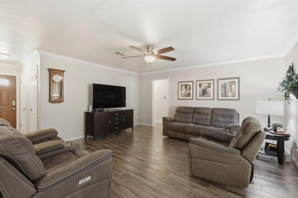 6971 Cox Lane Property Photo 5