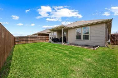 1136 Gillespie Drive Property Photo 16