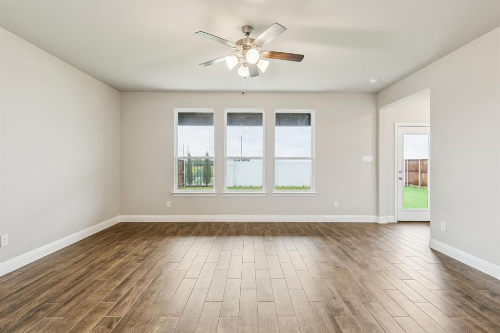 706 Rain Barrel Place Property Photo 11