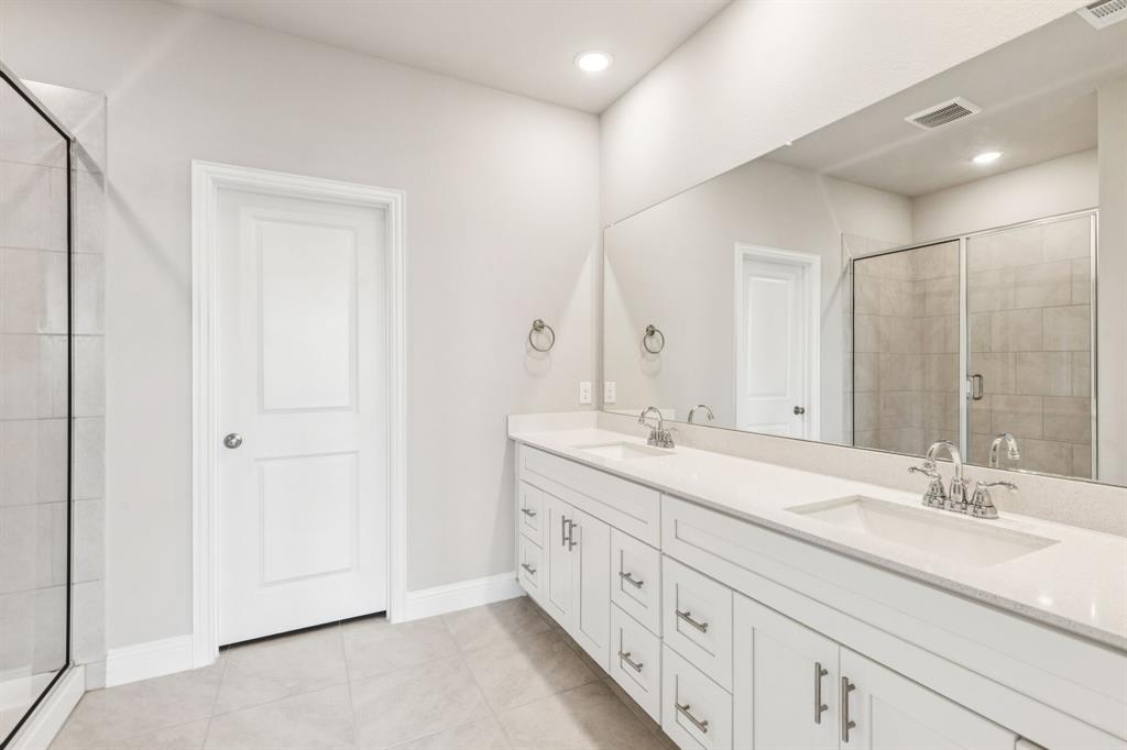 706 Rain Barrel Place Property Photo 16