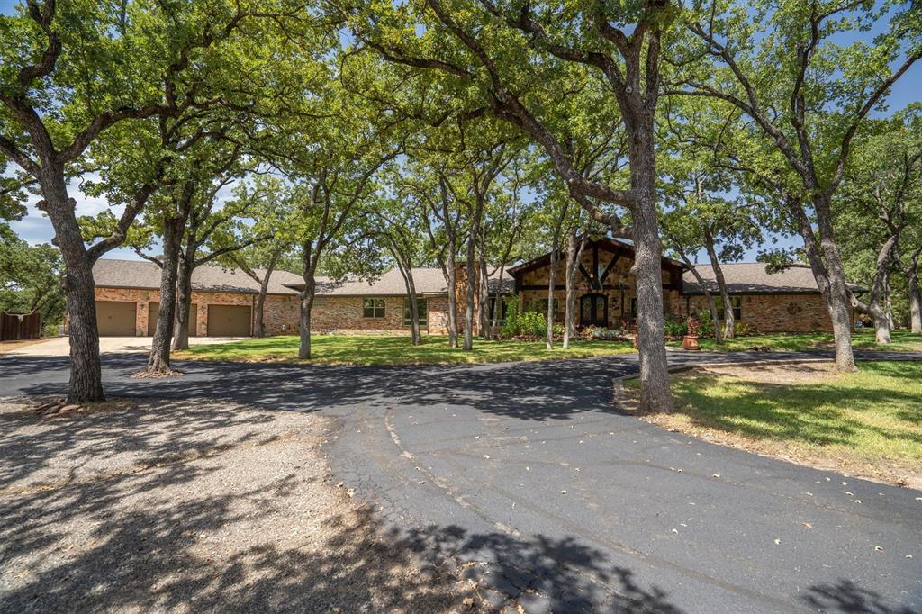 1011 Thornridge Court Property Photo 3