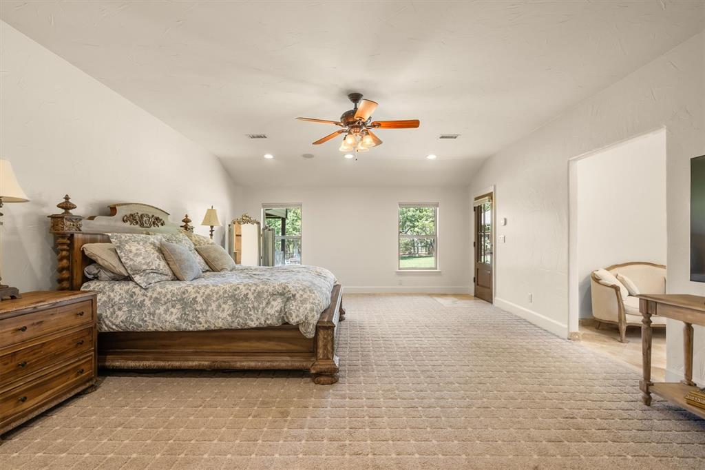 1011 Thornridge Court Property Photo 13