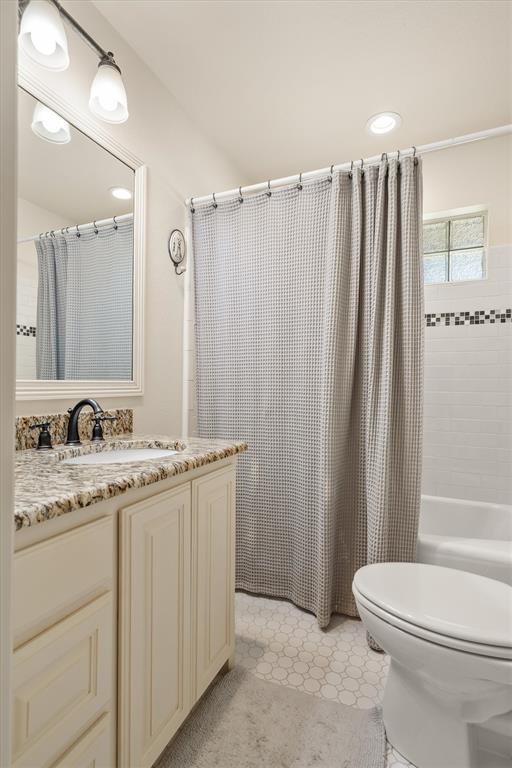 1011 Thornridge Court Property Photo 20