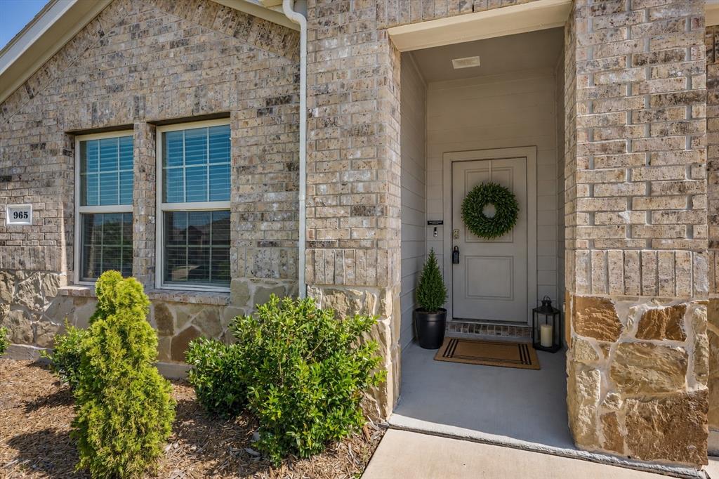 965 Fueller Drive Property Photo 3