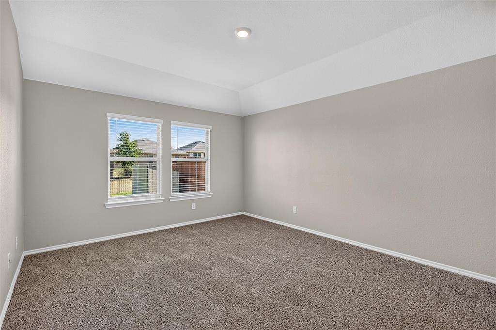 965 Fueller Drive Property Photo 20
