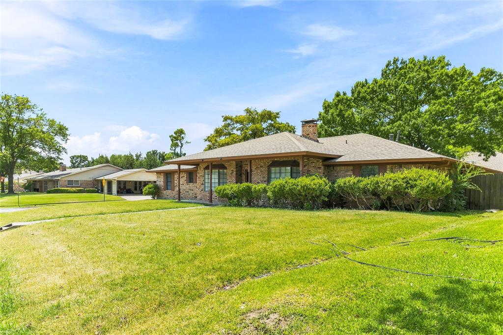 1610 Archer Circle Property Photo 2