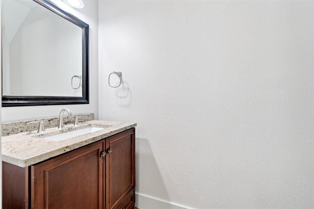 2917 Cedar Pass Court Property Photo 19