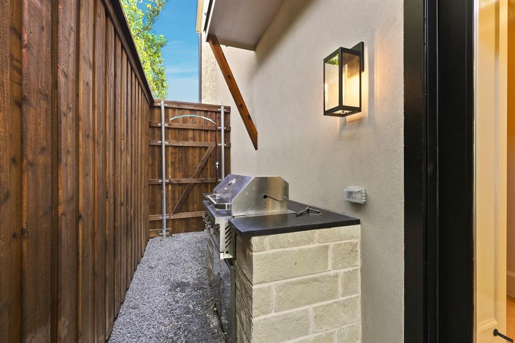 6984 Bob O Link Drive Property Photo 32