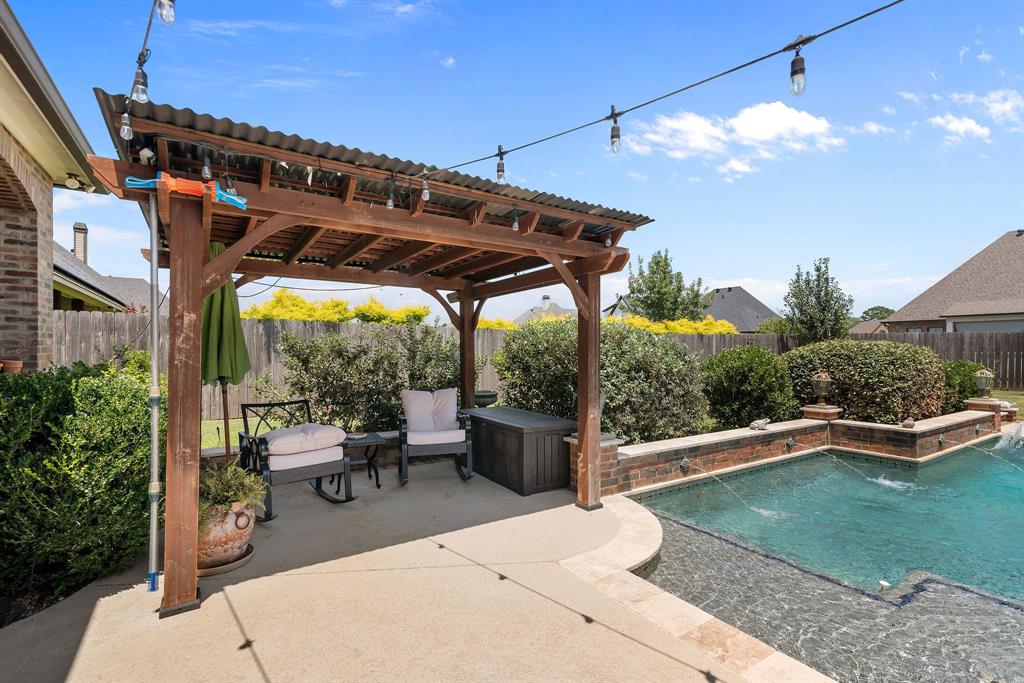 258 Donna Lane Property Photo 6