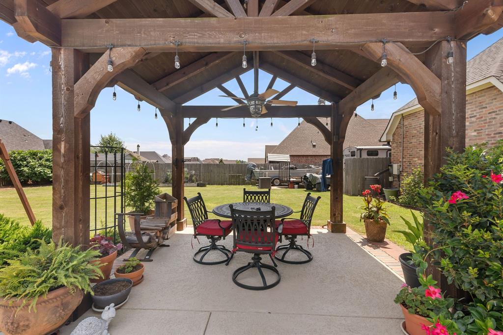 258 Donna Lane Property Photo 7