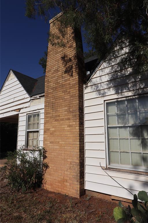 1402 Avenue K Property Photo 8