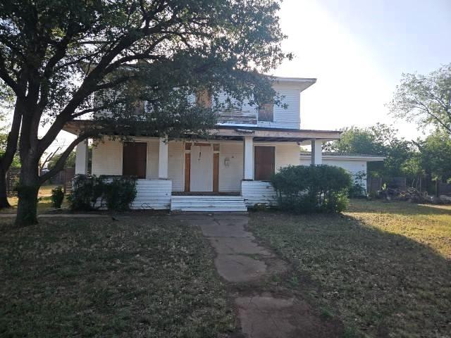 210 Clinton Street Property Photo 2