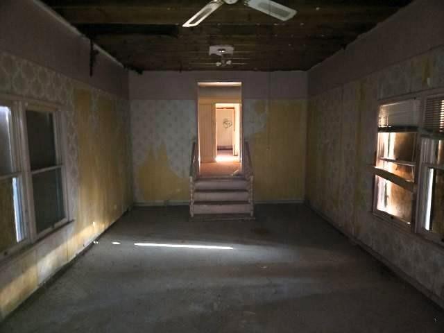 210 Clinton Street Property Photo 4