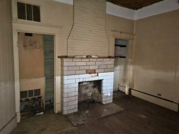 210 Clinton Street Property Photo 5