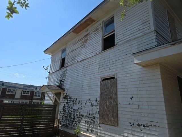 210 Clinton Street Property Photo 13