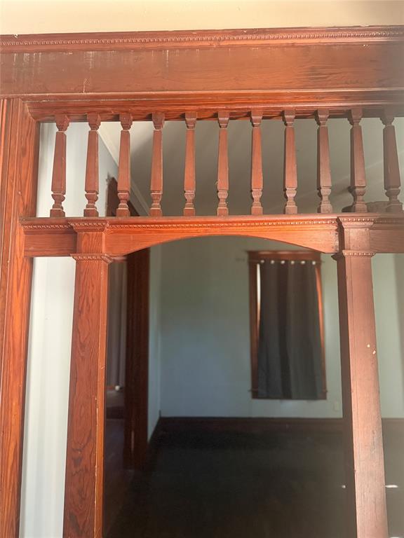 301 N Pettit Property Photo 8