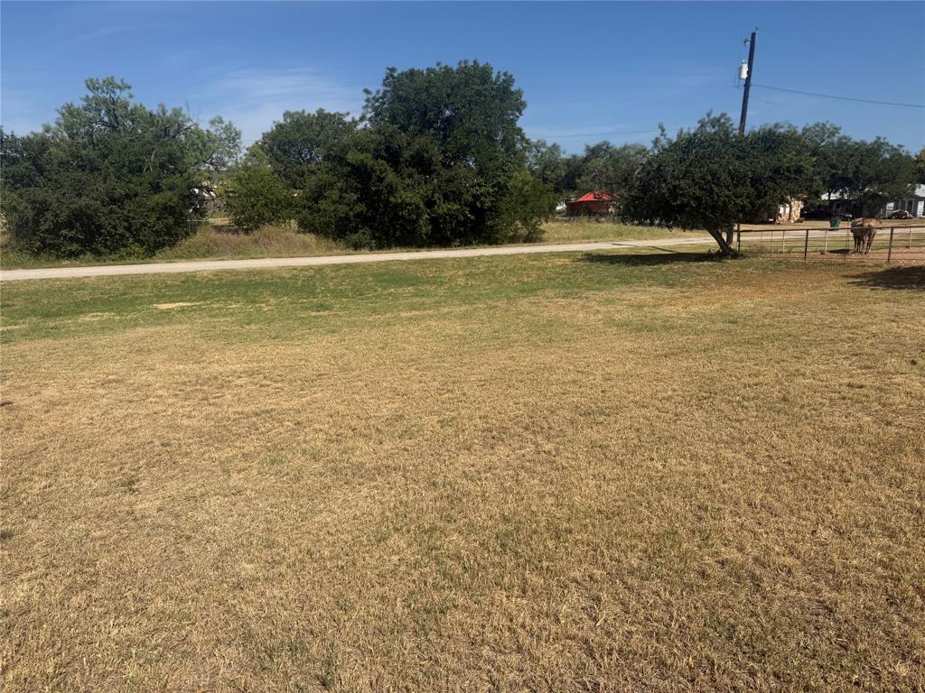 301 N Pettit Property Photo 16
