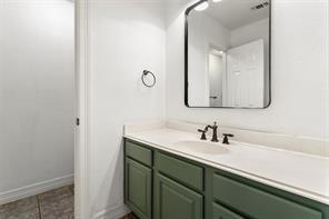 5624 English Oak Drive Property Photo 24