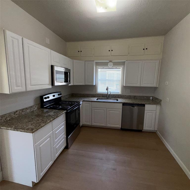 1005 Dodson Street Property Photo 4