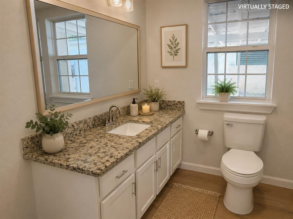1005 Dodson Street Property Photo 11