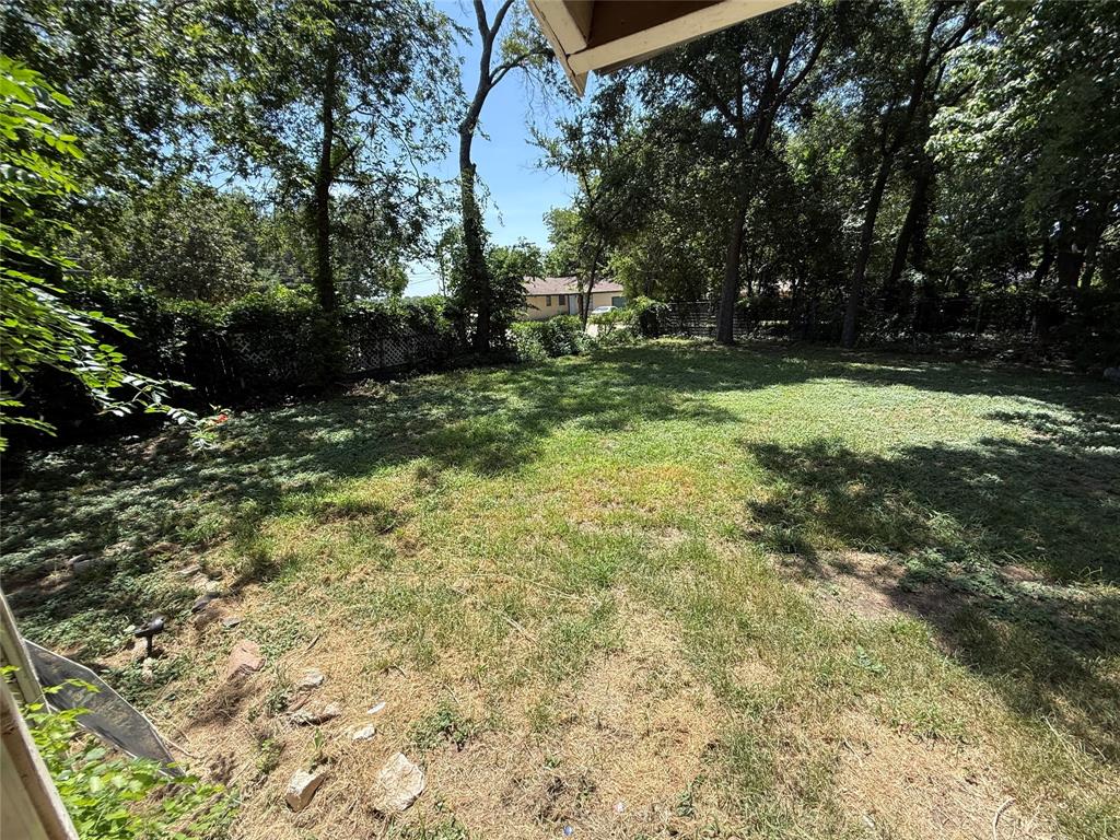 1005 Dodson Street Property Photo 16