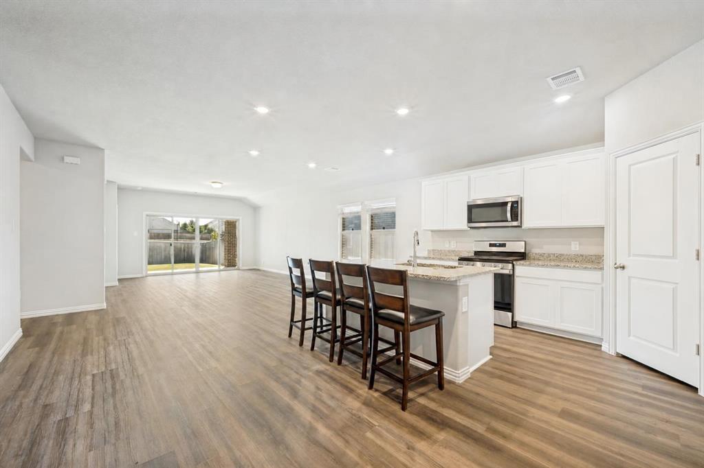 5529 Baker Creek Road Property Photo 6
