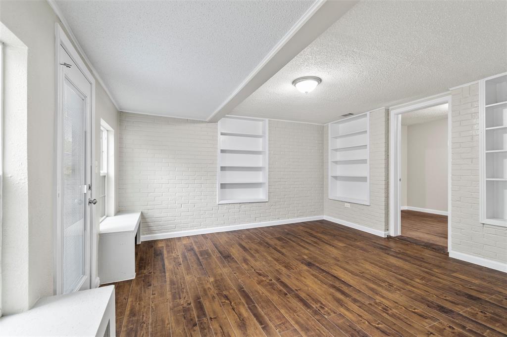 2336 Glencrest Drive Property Photo 20