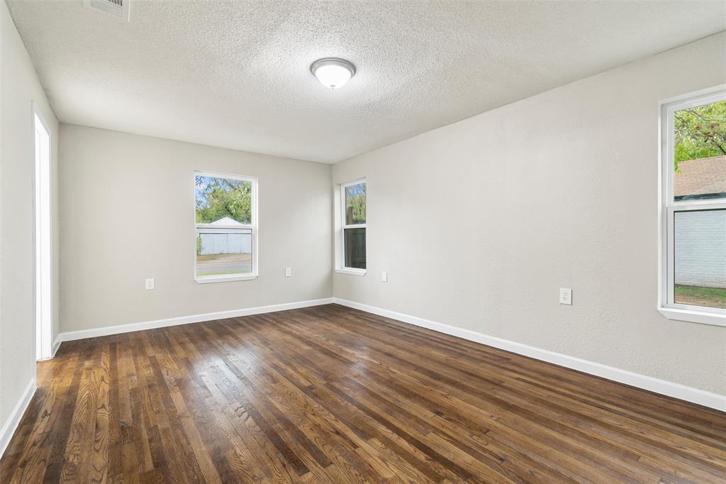 2336 Glencrest Drive Property Photo 22