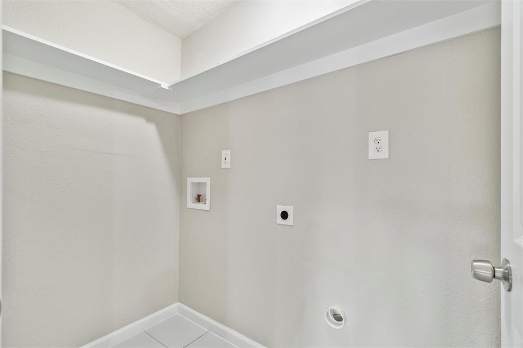 2336 Glencrest Drive Property Photo 26