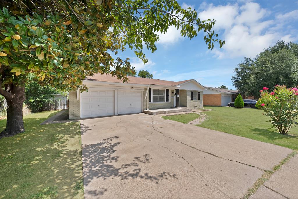 8533 Blossom Lane Property Photo 3