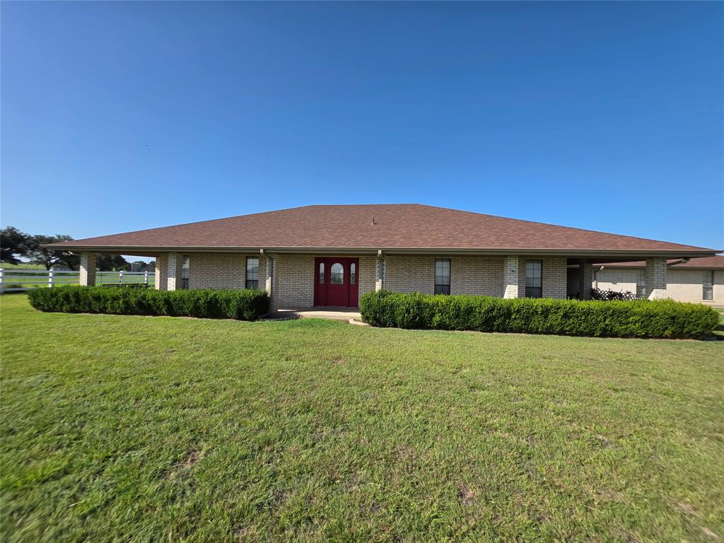 2195 Fm-585 Property Photo 5