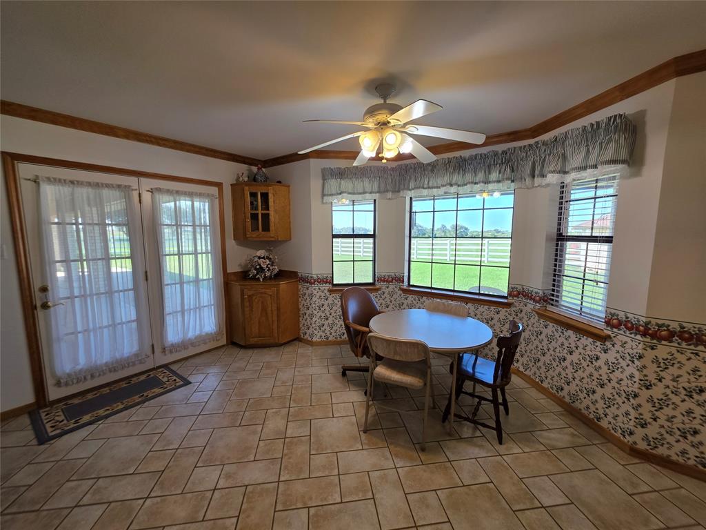 2195 Fm-585 Property Photo 11