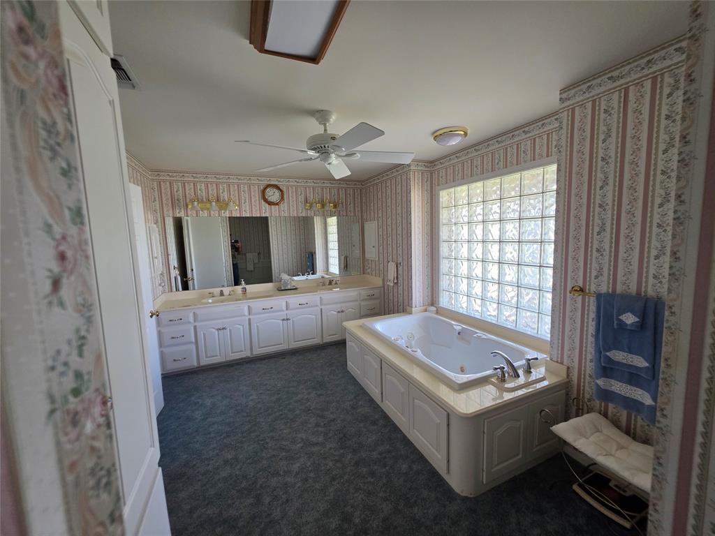 2195 Fm-585 Property Photo 15