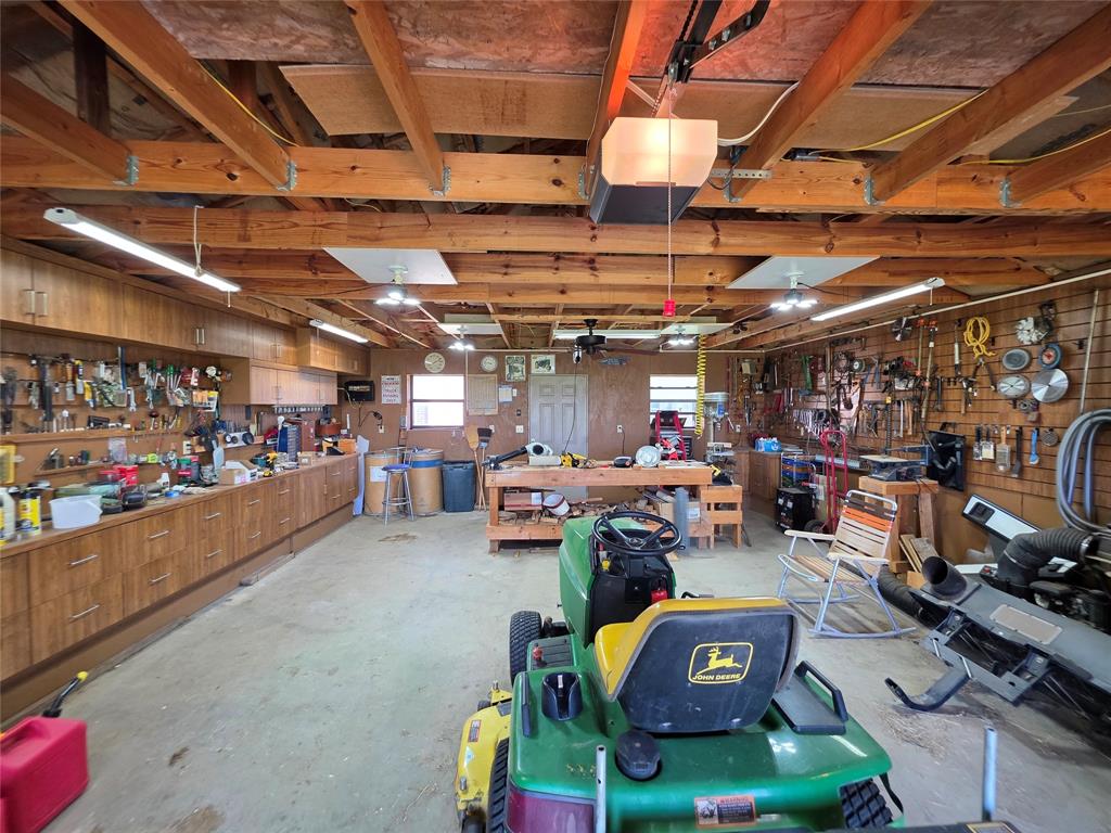 2195 Fm-585 Property Photo 21
