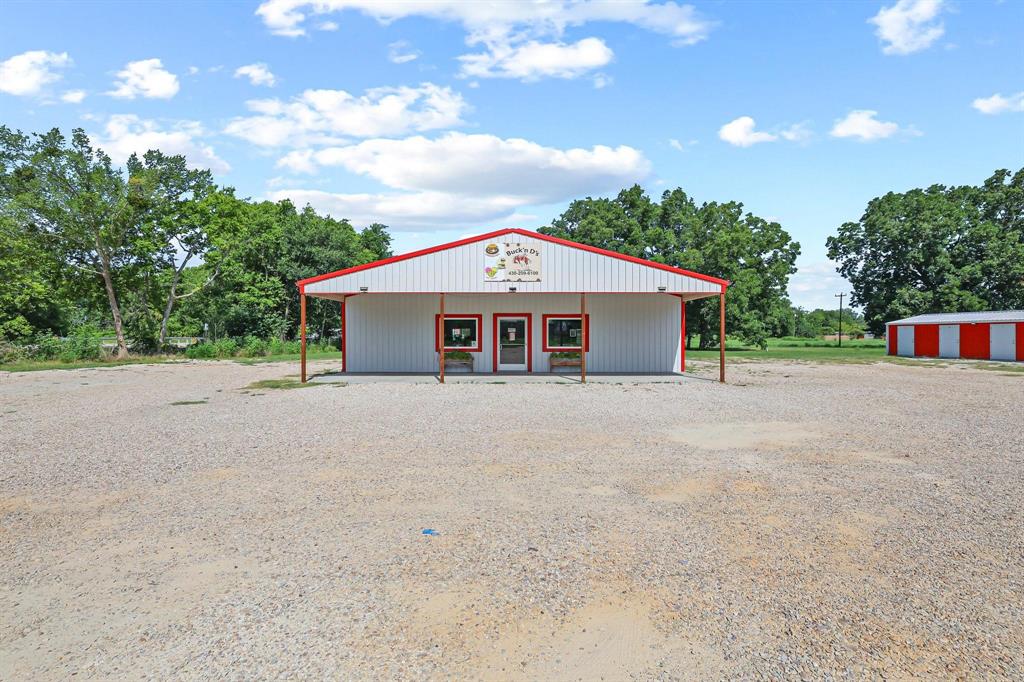 453 Depot St Property Photo 2
