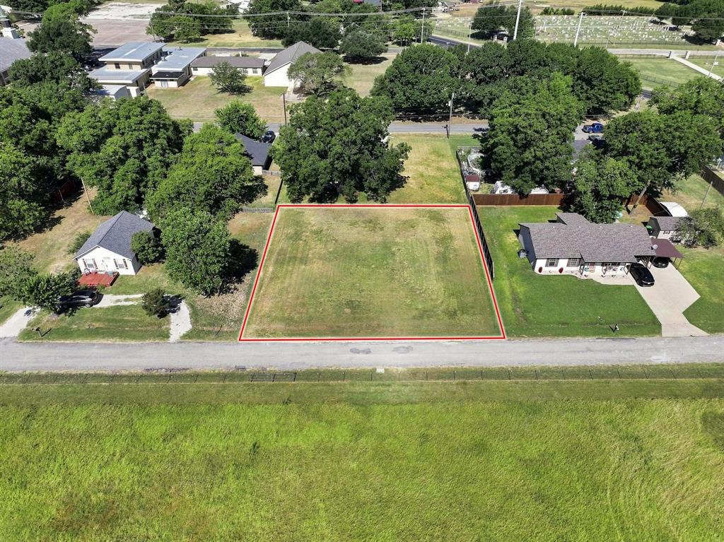 1018 Yarbrough Street Property Photo 3