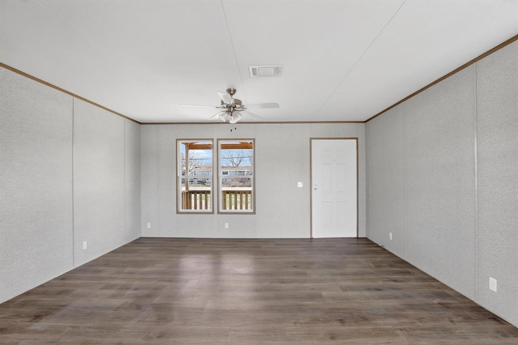 309 Rhett Court Property Photo 6