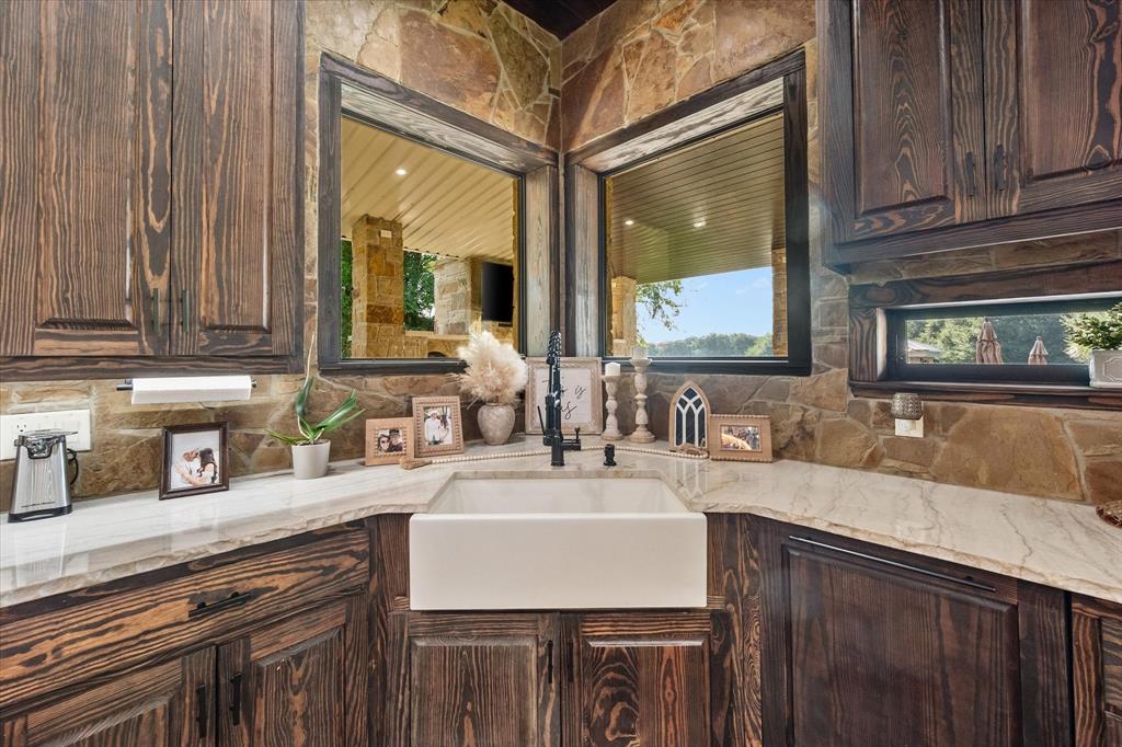 218 Fcr 1055 Property Photo 7