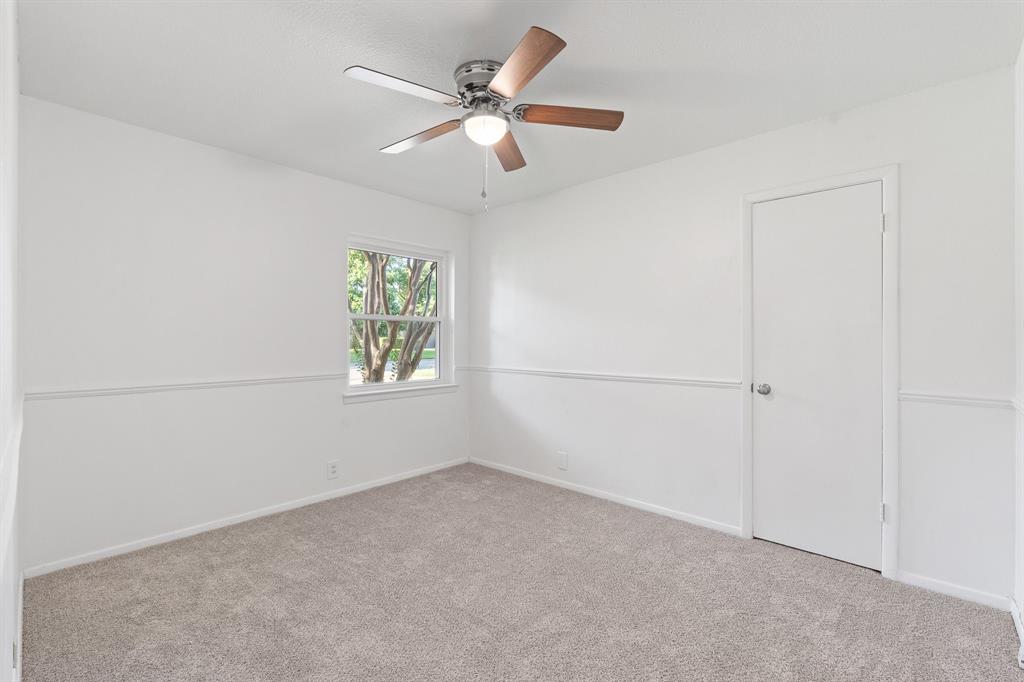 1206 Hemphill Drive Property Photo 14