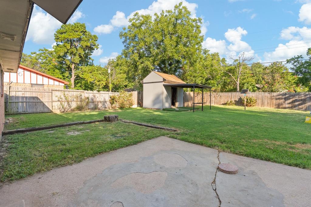 1206 Hemphill Drive Property Photo 21