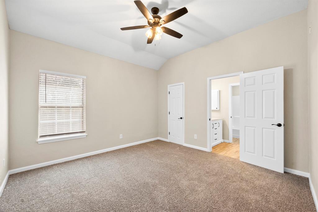 894 Tate Street Property Photo 25
