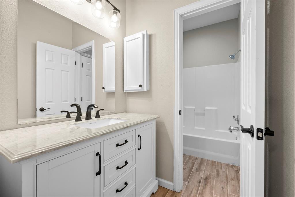 894 Tate Street Property Photo 26