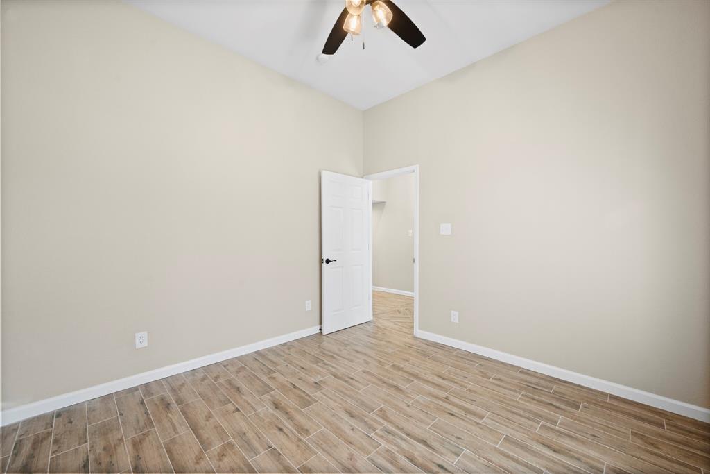 894 Tate Street Property Photo 28