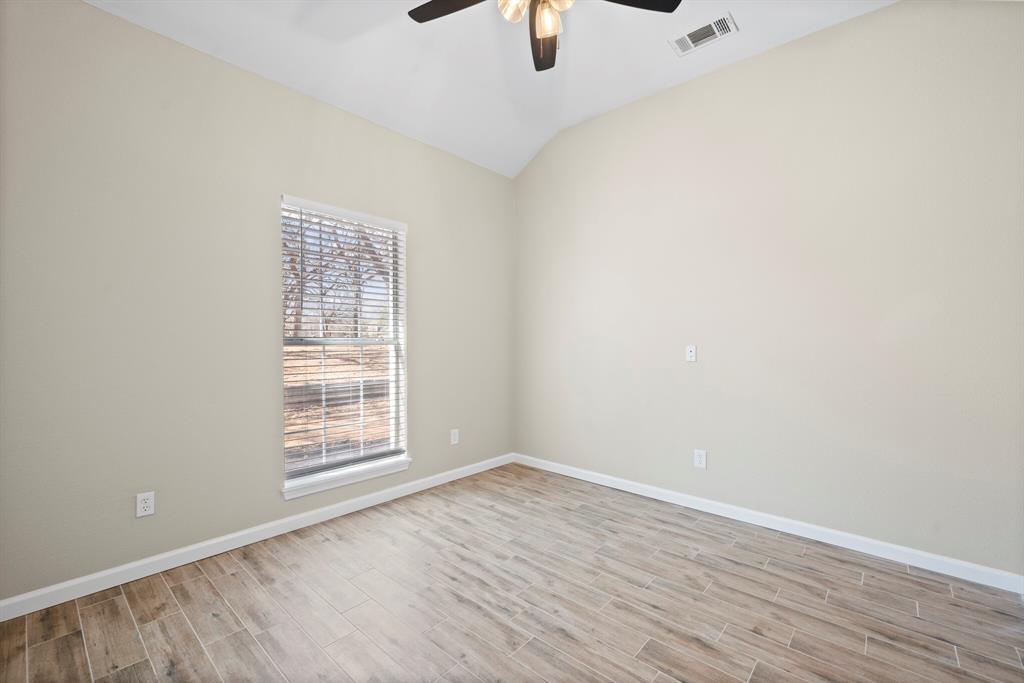 894 Tate Street Property Photo 29