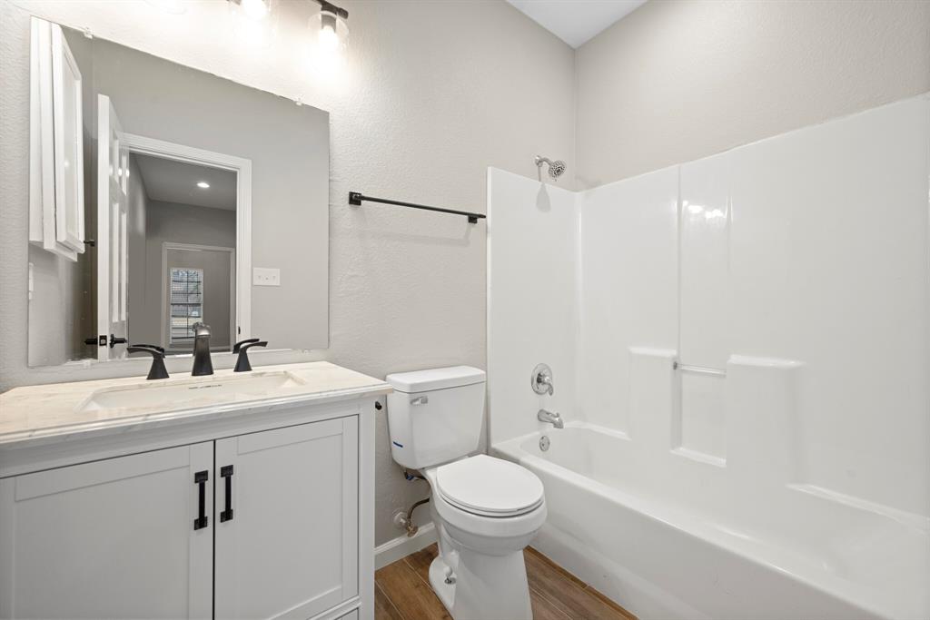894 Tate Street Property Photo 33